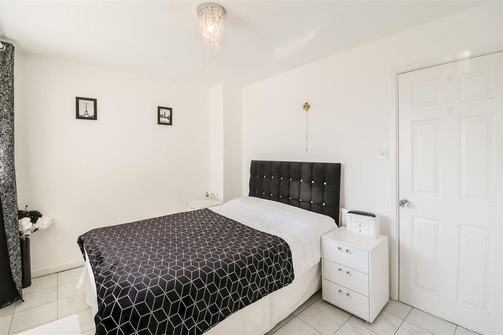 Additional image 7 of 2 bed semi-detached house for saleHolton Road, Barry CF63