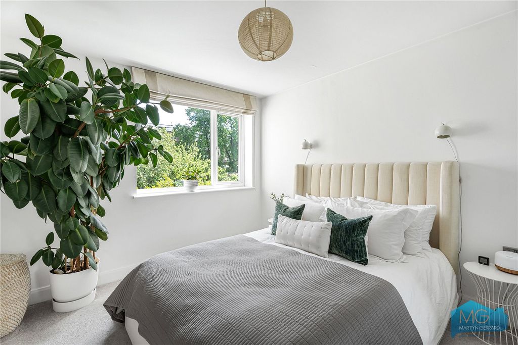 Additional image 4 of 1 bed flat for saleLeicester Road, Barnet EN5