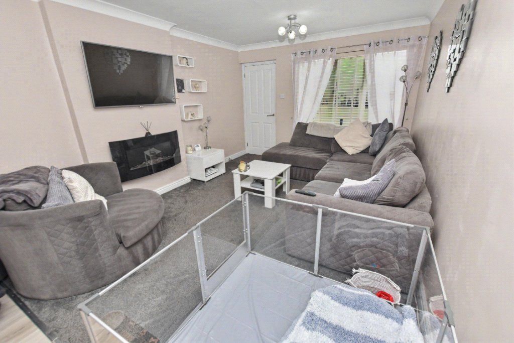 Additional image 4 of 2 bed flat for saleChestnut Gardens, Leeds, West Yorkshire LS12
