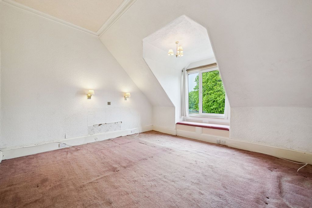 Additional image 11 of 3 bed flat for sale125A East Princes Street, Helensburgh G84