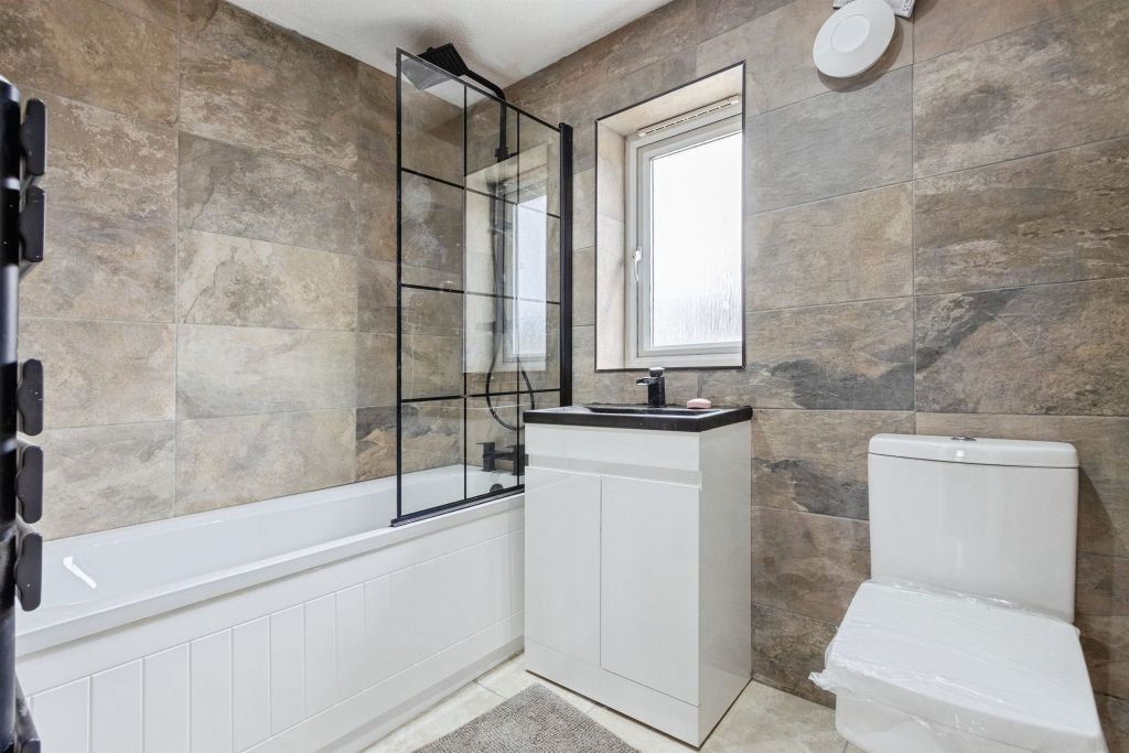 Additional image 18 of 6 bed detached house for saleElmwood Way, Barnsley S75