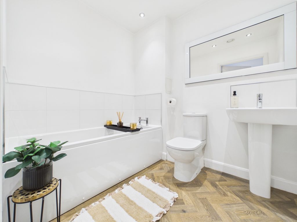 Additional image 16 of 2 bed flat for saleBothwell Mews, Uddingston G71