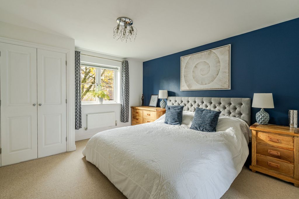 Additional image 9 of 5 bed detached house for saleChurch Rise, Burton SN14
