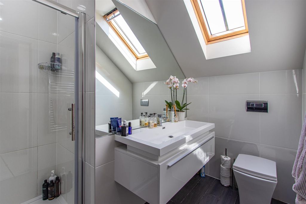 Additional image 10 of 2 bed flat for saleWaterloo Gardens, Penylan CF23