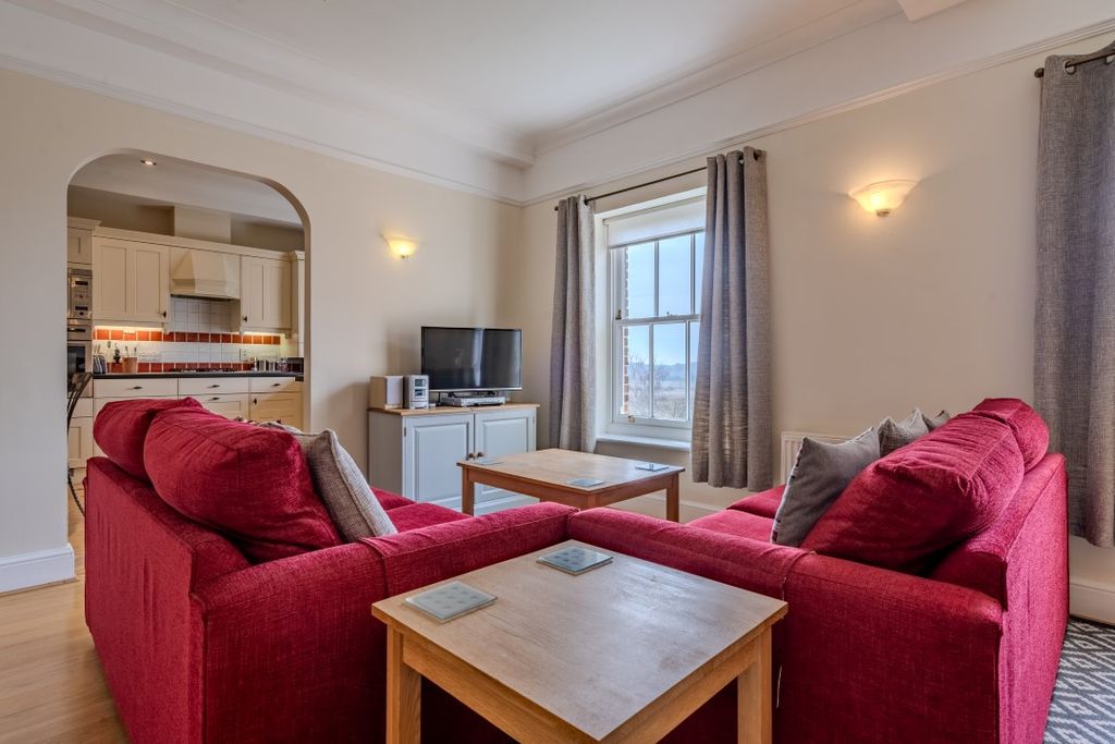 2 bed flat for saleBlyth View, Blythburgh IP19 photo 2