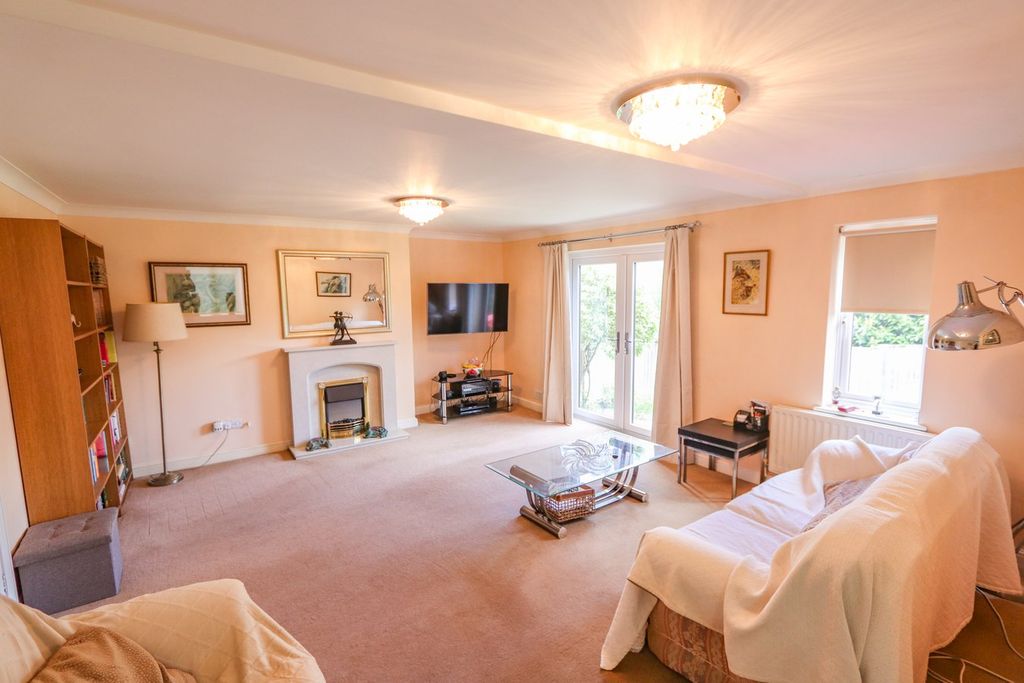 Additional image 3 of 3 bed detached house for saleStarrs Mead, Battle TN33