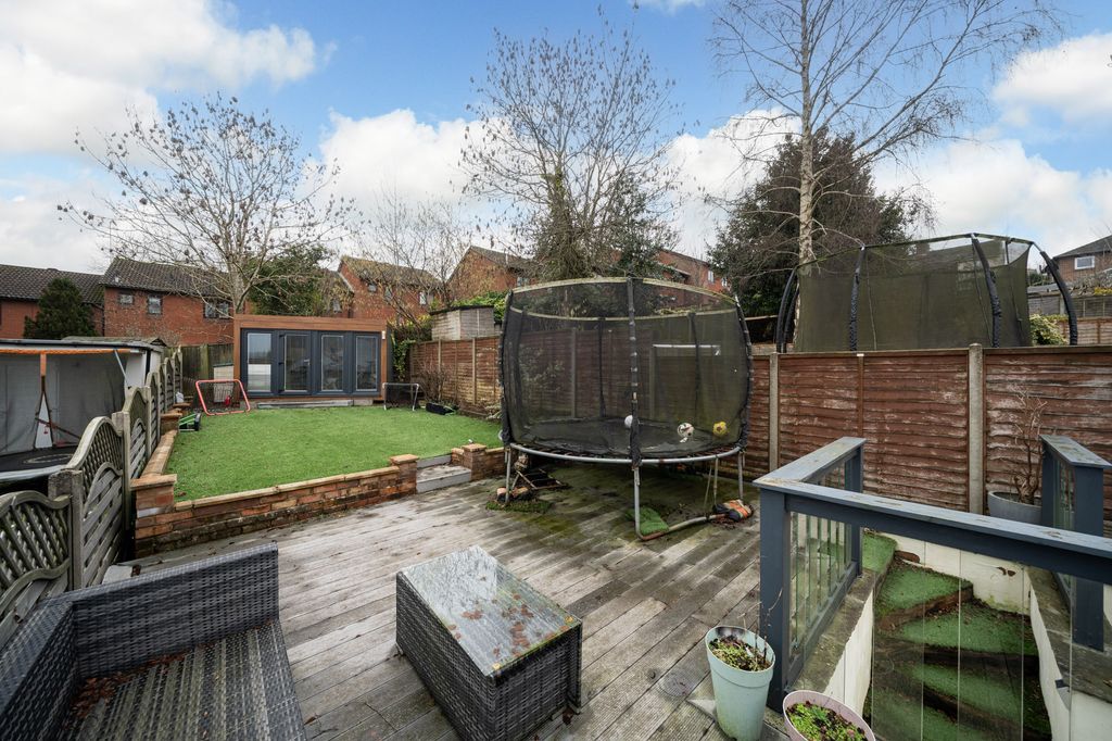 Additional image 17 of 4 bed semi-detached house for saleWoodlands Avenue, Berkhamsted HP4
