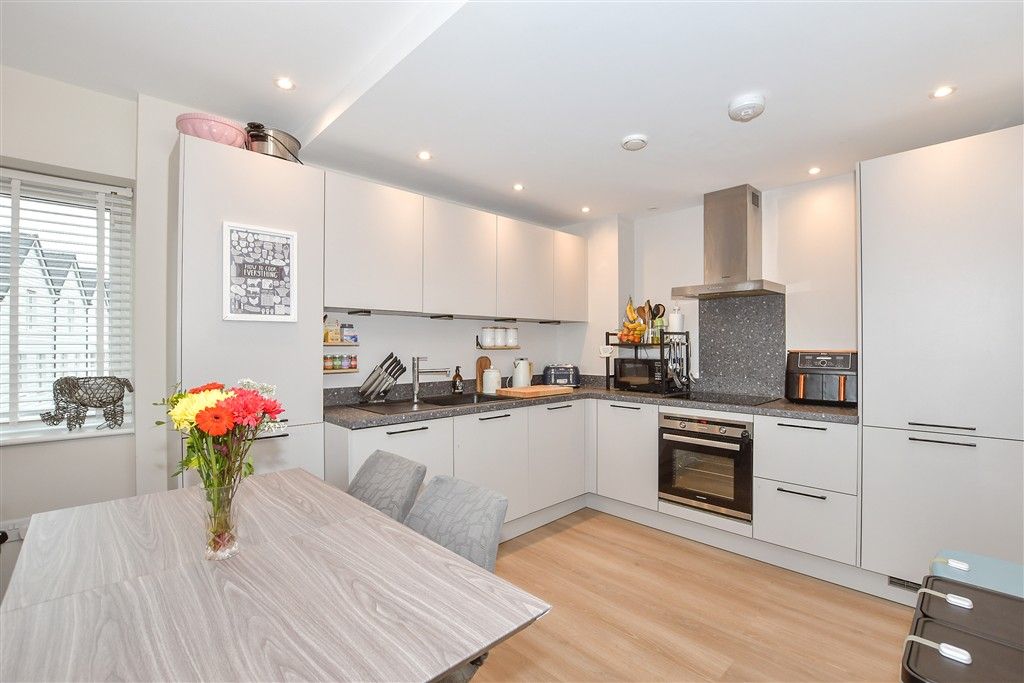 Additional image 2 of 2 bed flat for saleMill Hall, Aylesford, Kent ME20