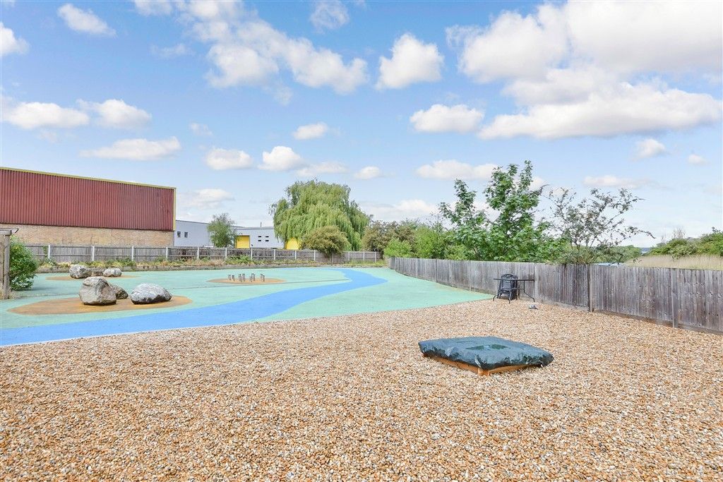Additional image 9 of 2 bed flat for saleMill Hall, Aylesford, Kent ME20