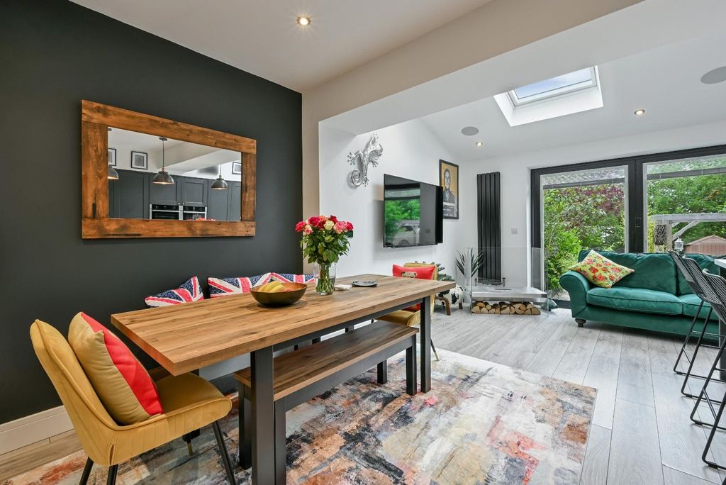 Additional image 9 of 4 bed property for saleSandersfield Road, Banstead SM7