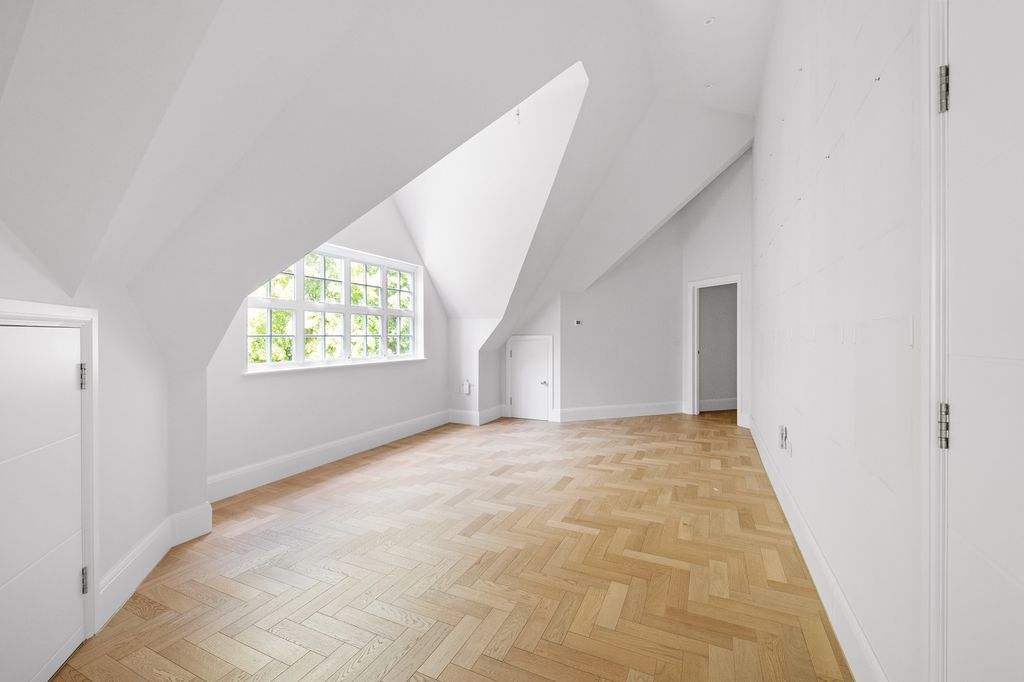 Additional image 5 of 3 bed flat for saleWoodlands Road, Bromley BR1