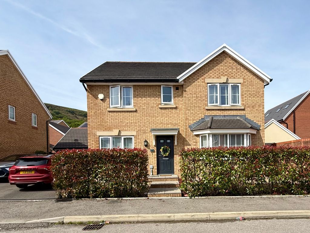 4 bed detached house for saleRhodfa Cae Uchel, Aberdare, Rhondda Cynon Taf CF44