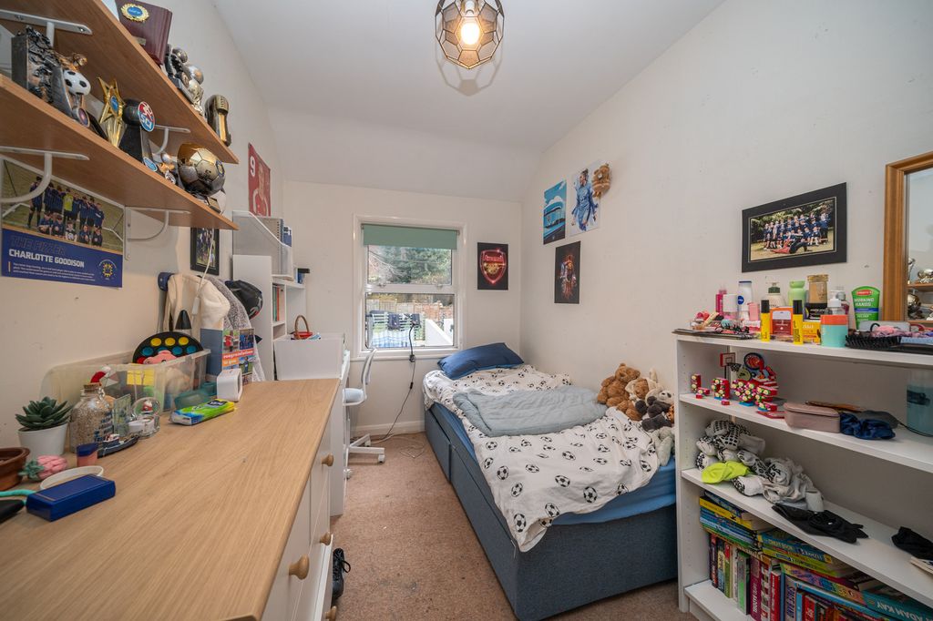 Additional image 13 of 4 bed semi-detached house for saleWoodlands Avenue, Berkhamsted HP4