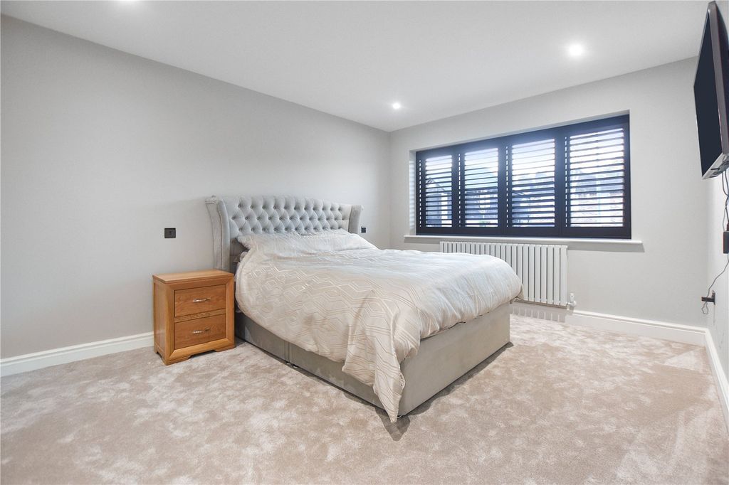 Additional image 20 of 5 bed bungalow for saleWoodlands Park, Bexley, Kent DA5