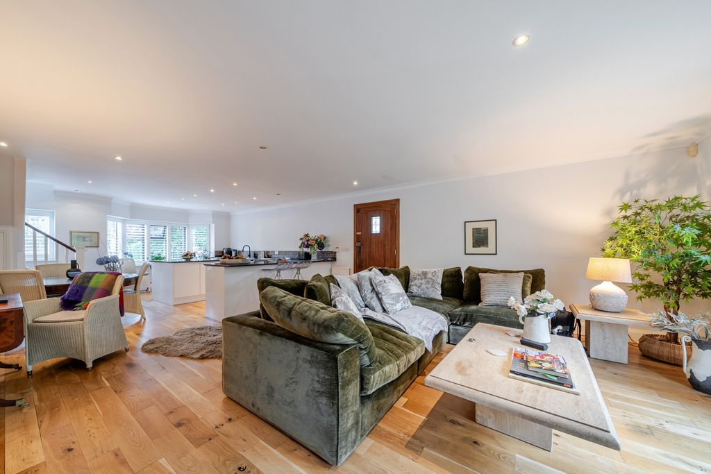Additional image 17 of 6 bed detached house for saleShawfield Park, Bromley BR1