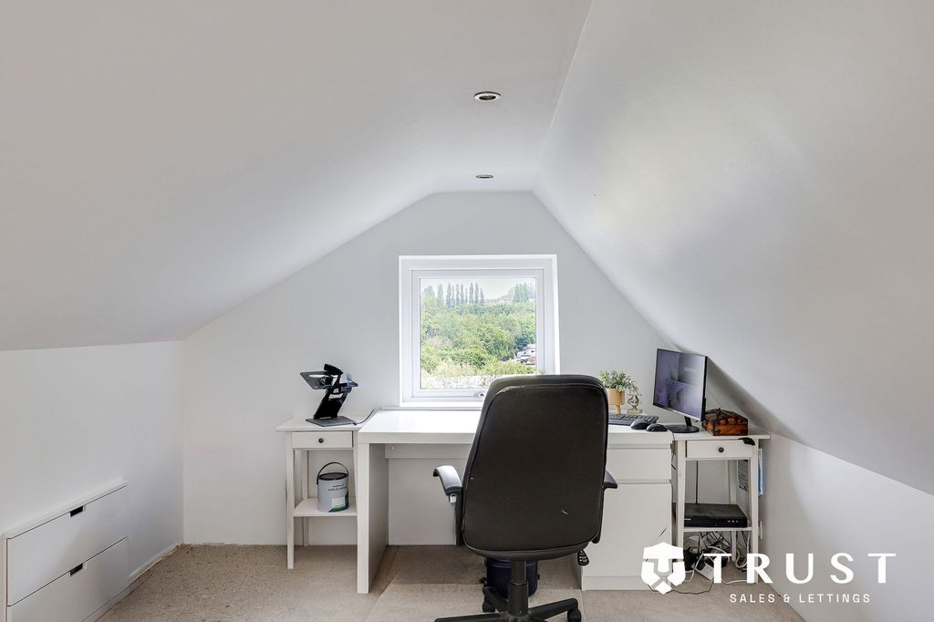 Additional image 33 of 3 bed detached house for saleMill Lane, Batley WF17