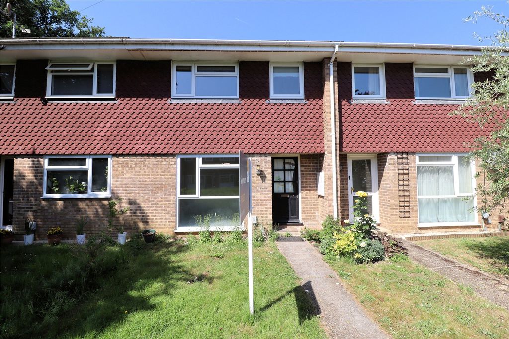 3 bed terraced house for saleWoking, Surrey GU21