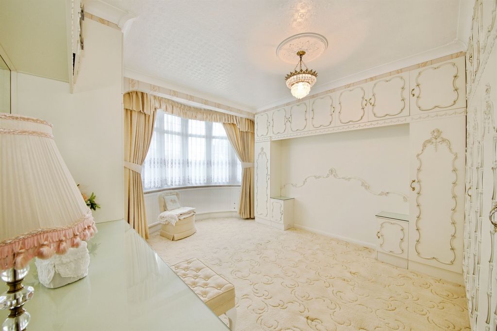 Additional image 19 of 3 bed end terrace house for saleWoodbridge Road, Barking IG11