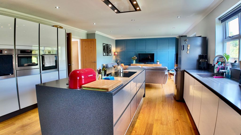 Additional image 4 of 5 bed detached house for salePlynlimon Avenue, Crumlin NP11