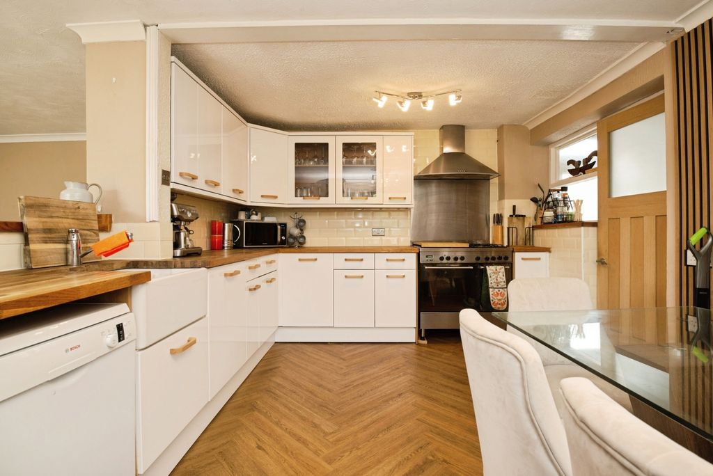 Additional image 3 of 2 bed detached house for saleAberthaw Circle, Newport NP19