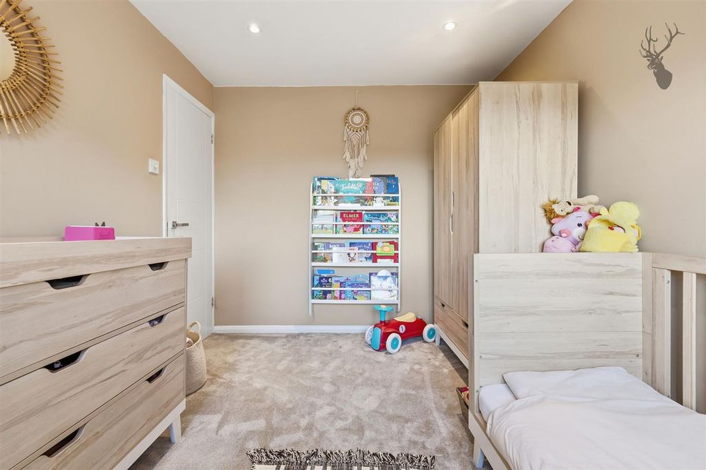 Additional image 35 of 4 bed detached house for saleRussell Road, Buckhurst Hill IG9