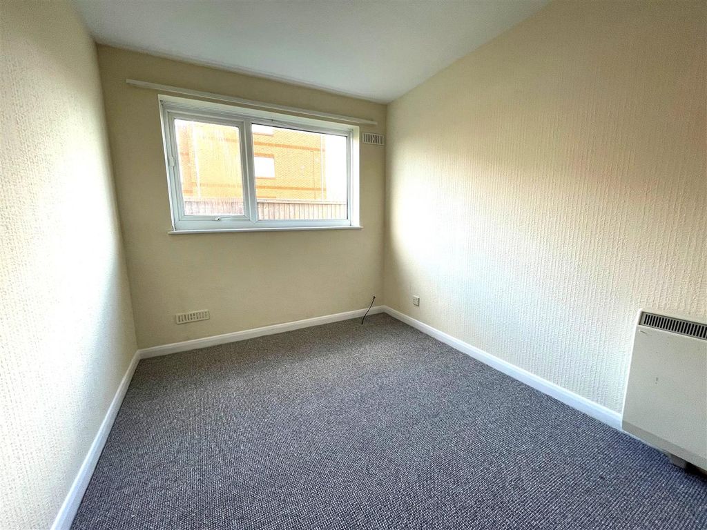 Additional image 5 of 2 bed flat for saleEast Yar Road, Sandown PO36