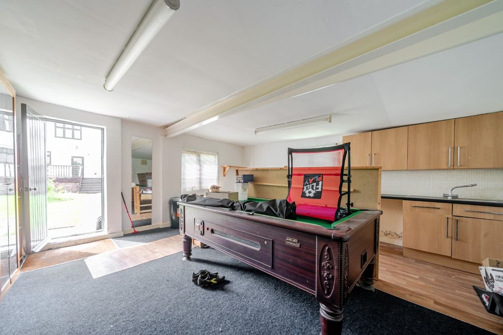 Additional image 21 of 5 bed semi-detached house for saleSandhurst Road, Bexley, Kent DA5