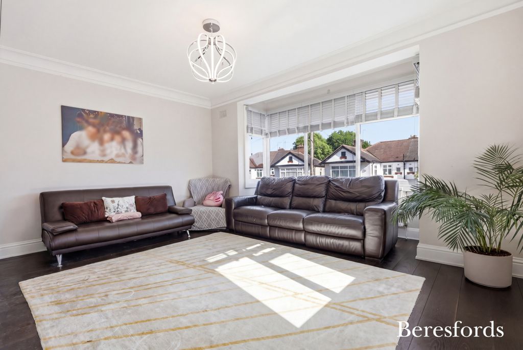 Additional image 3 of 3 bed maisonette for saleTudor Drive, Gidea Park RM2