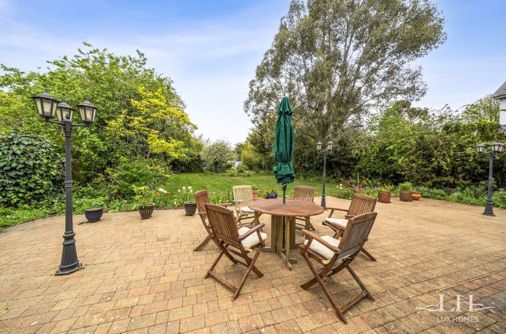 Additional image 29 of 4 bed detached house for saleNelmes Road, Emerson Park RM11