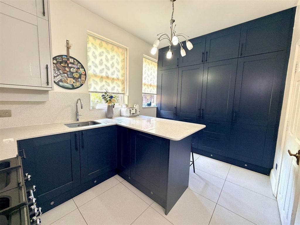 Additional image 10 of 3 bed flat for saleSt. Margarets Road, Altrincham WA14