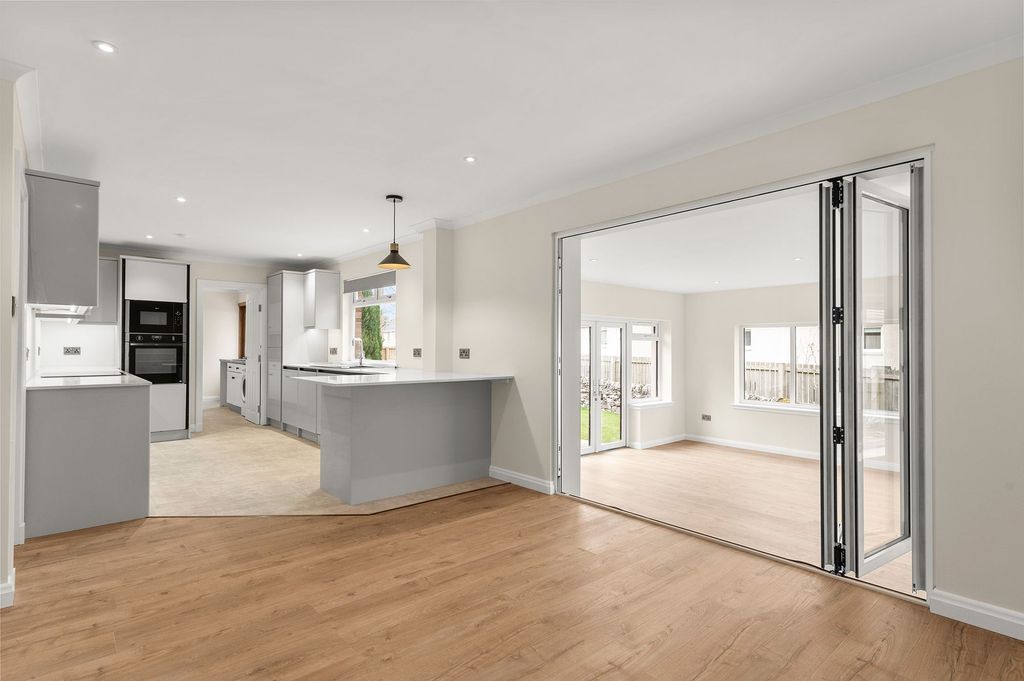 Additional image 2 of 6 bed villa for saleCroft Road, Auchterarder PH3