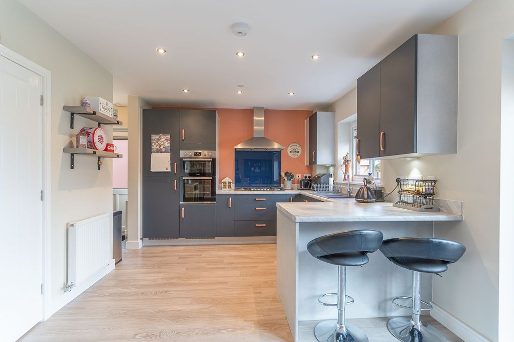 Additional image 2 of 4 bed detached house for saleFerrite Road, Newport NP19
