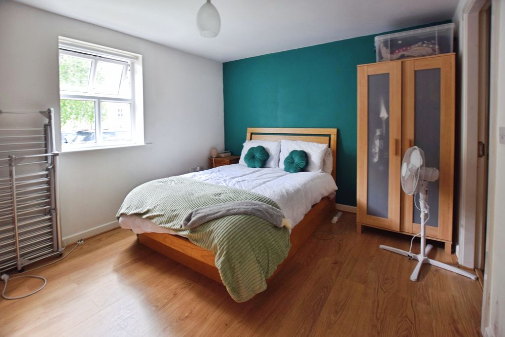 Additional image 6 of 2 bed flat for saleWellfield Mews, Dewsbury WF13