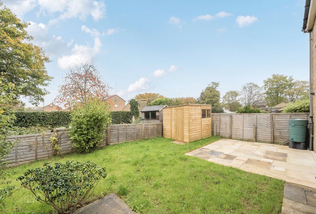 Additional image 2 of 2 bed maisonette for saleSycamore Drive, Carterton, Oxfordshire OX18