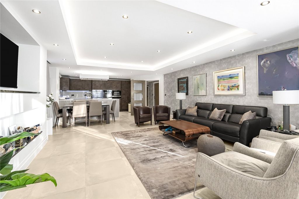 Additional image 2 of 2 bed flat for saleCamlet Way, Hadley Wood EN4