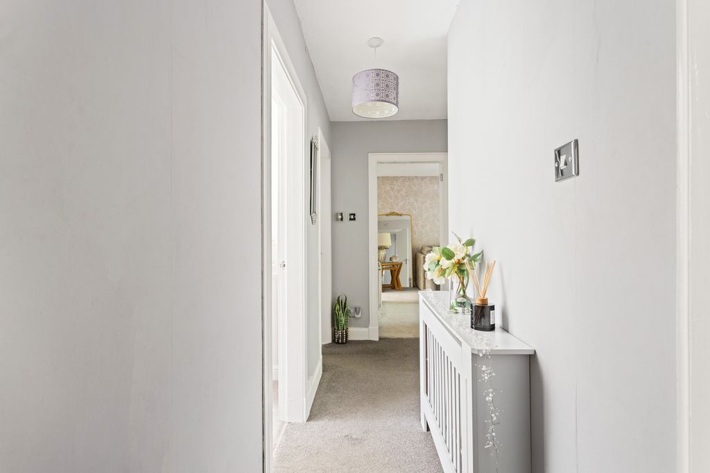 Additional image 13 of 2 bed flat for sale80 Mansfield Road, Balerno EH14