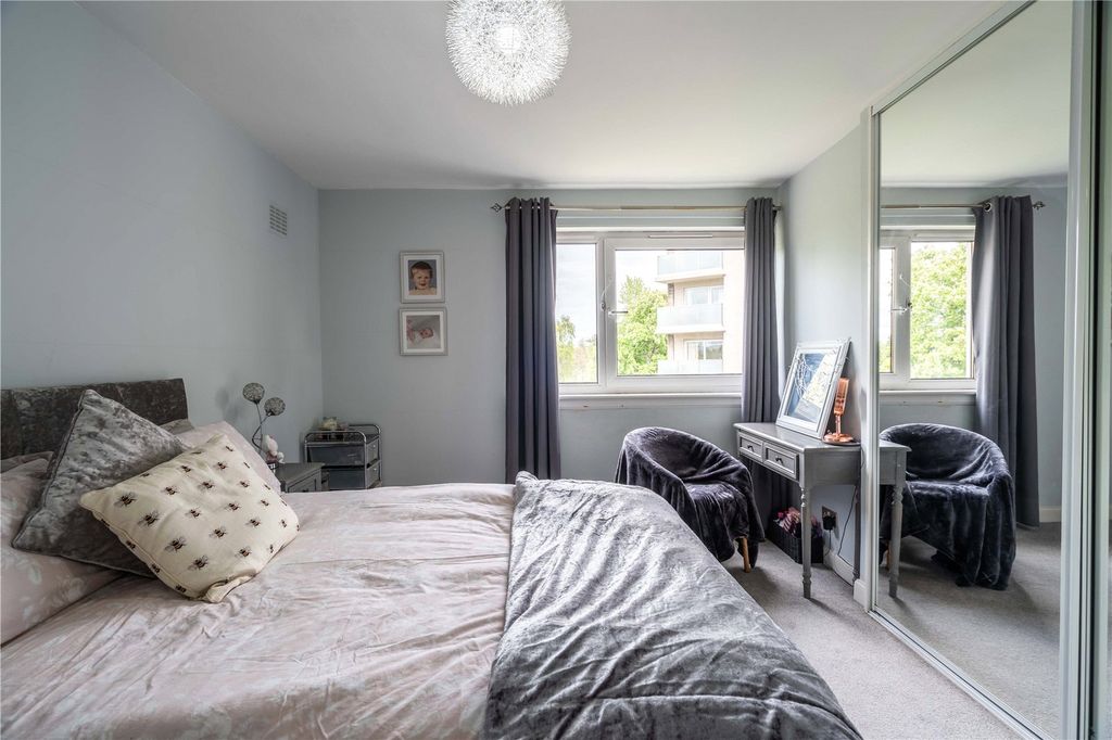 Additional image 21 of 2 bed flat for sale11 Barnton Court, Barnton, Edinburgh EH4