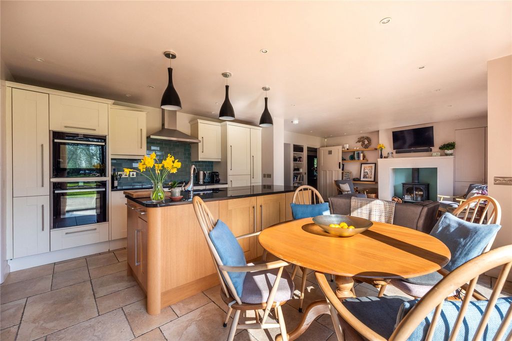 Additional image 14 of 4 bed detached house for salePebblehill Road, Betchworth, Surrey RH3