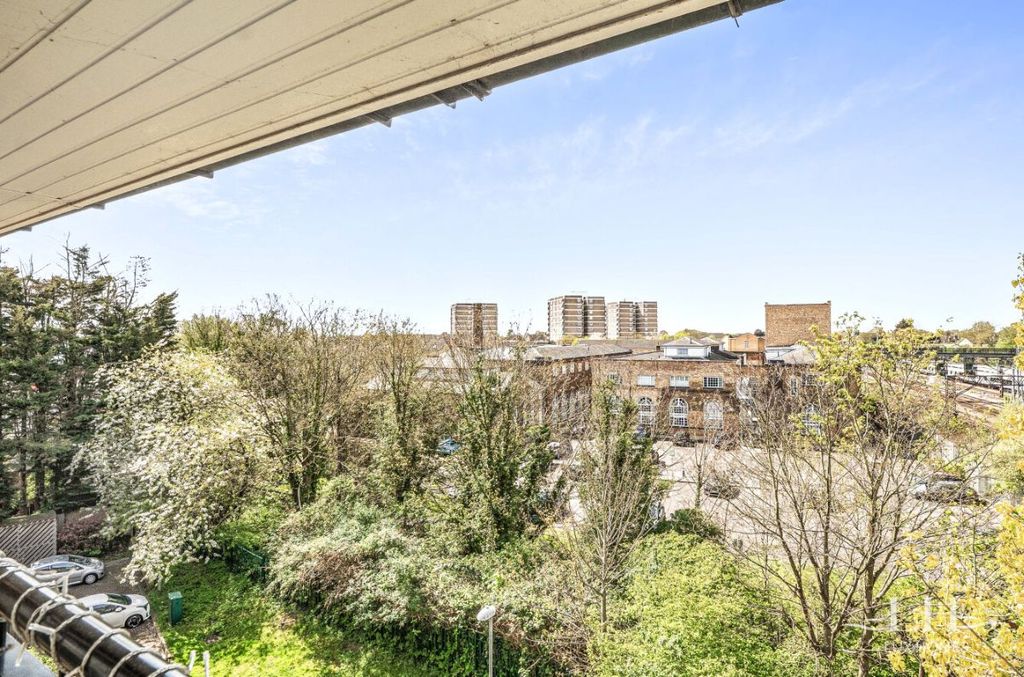 Additional image 18 of 2 bed flat for saleRiverwood Court, Hornchurch RM11