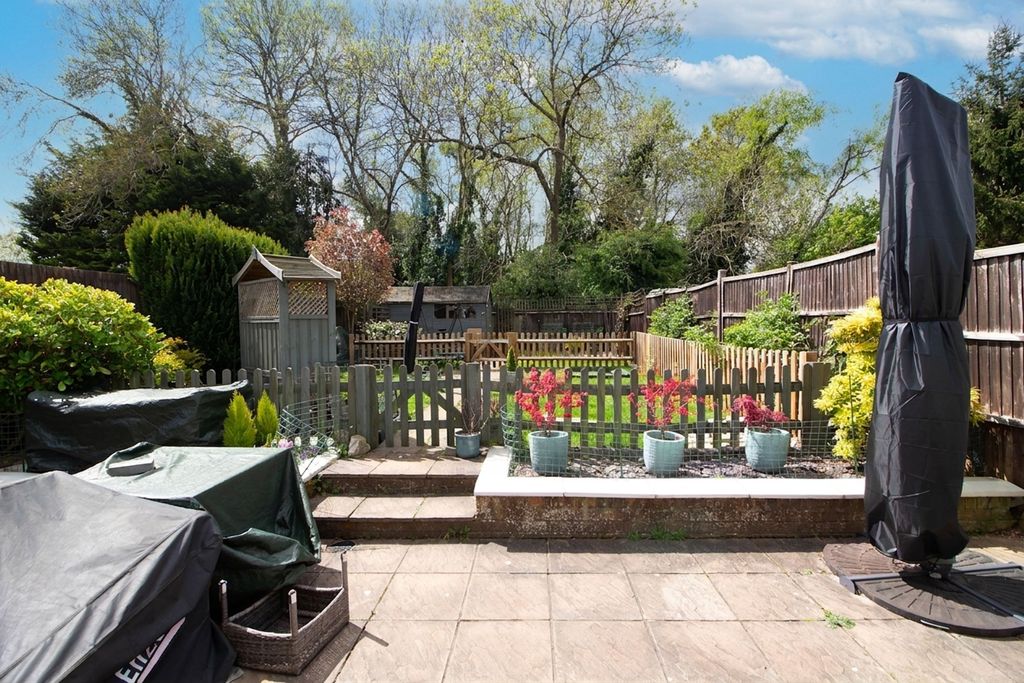 Additional image 3 of 3 bed semi-detached bungalow for saleHarrow Way, Carpenders Park, Watford WD19
