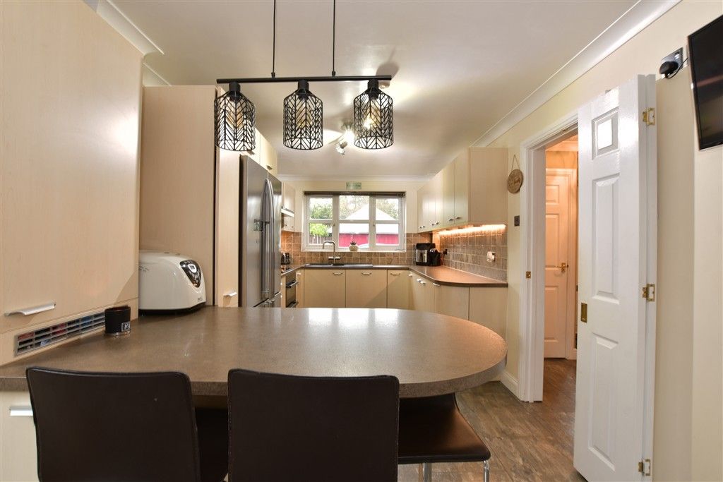 Additional image 6 of 4 bed detached house for saleHornbeam Way, Laindon, Basildon, Essex SS15