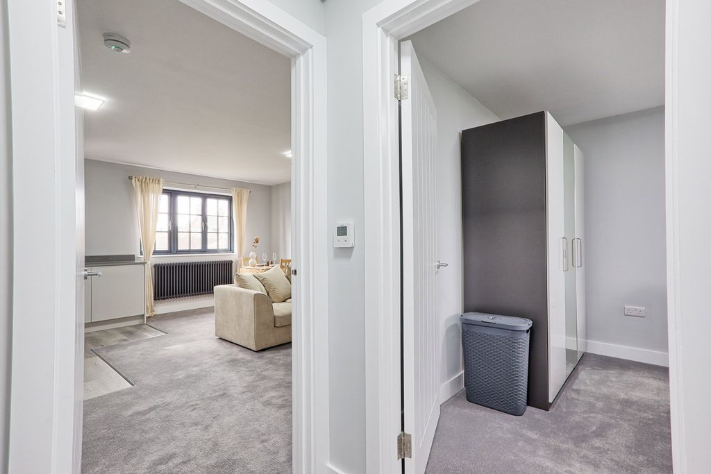 1 bed flat for saleCoxs Yard, Braintree CM7 photo 4