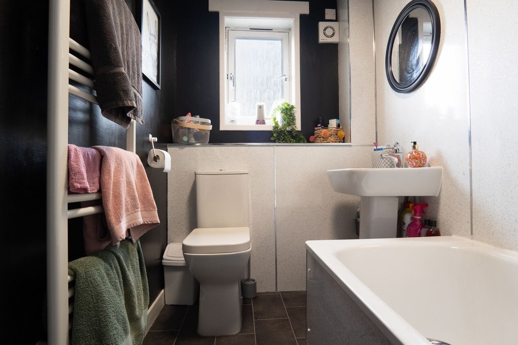 Additional image 17 of 2 bed flat for saleKinmylies Way, Inverness IV3