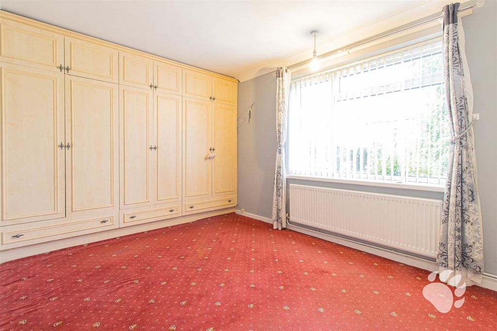Additional image 5 of 2 bed flat for saleLong Gages, Basildon SS14