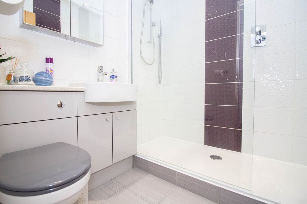 Additional image 15 of 3 bed semi-detached bungalow for saleHarrow Way, Carpenders Park, Watford WD19