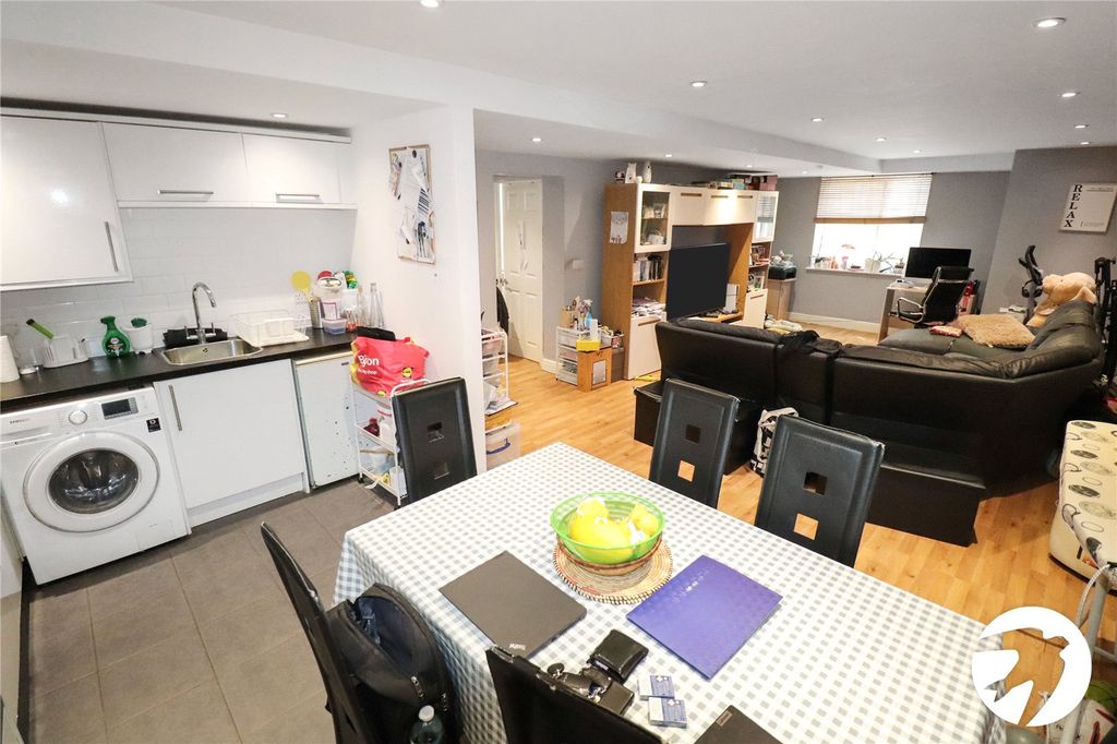 Additional image 3 of 2 bed flat for saleRuskin Road, Belvedere DA17