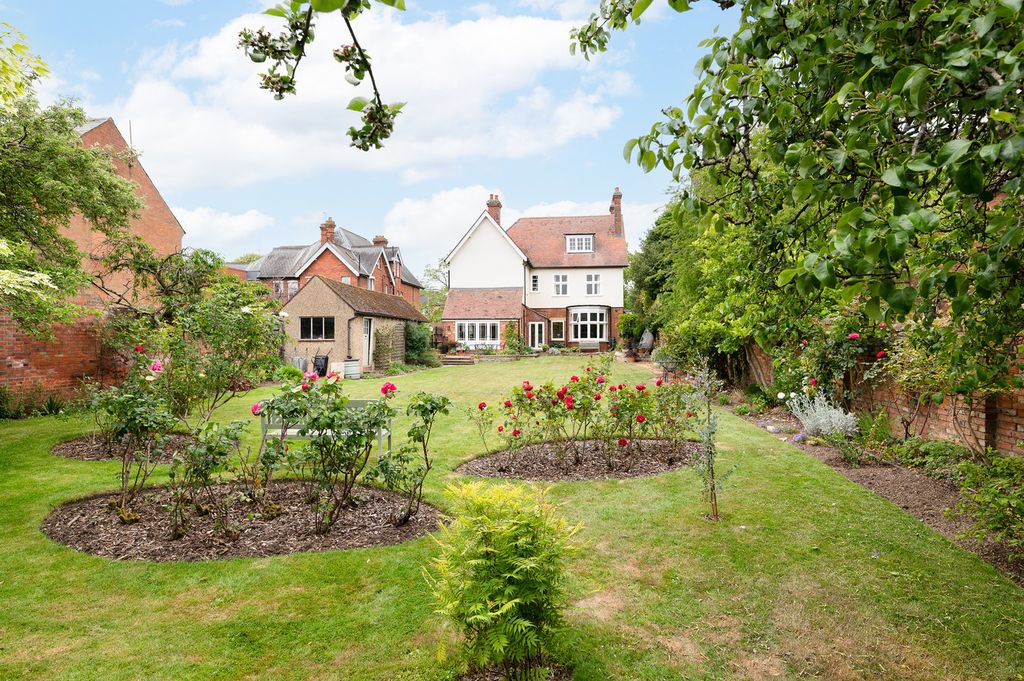 Additional image 31 of 7 bed detached house for saleKimbolton Road, Bedford MK40