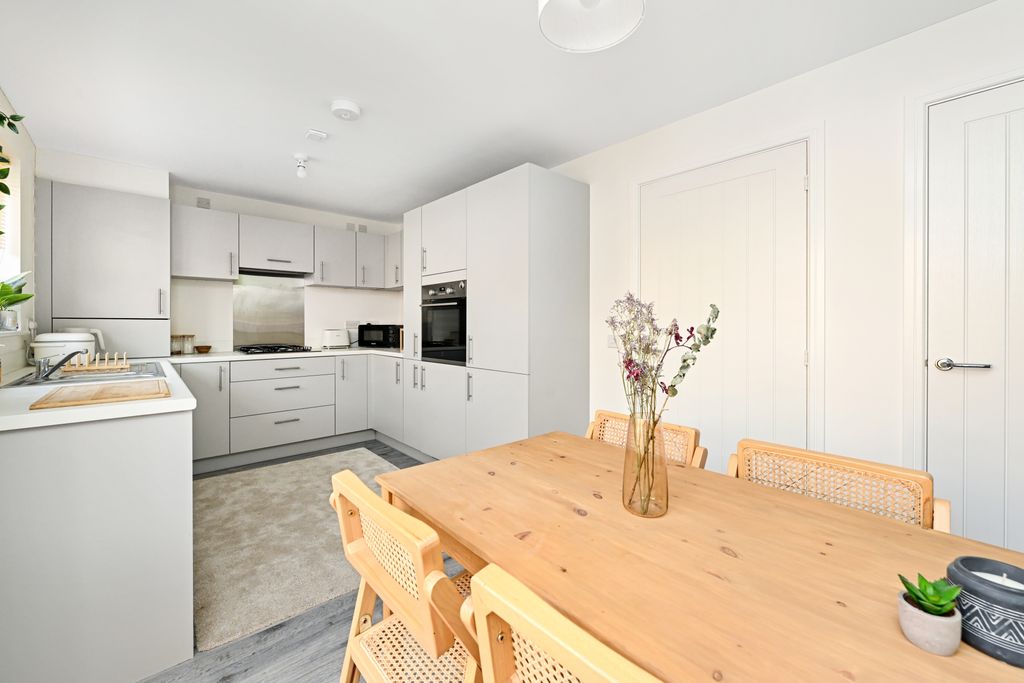 Additional image 4 of 3 bed end terrace house for sale48 Brocken Brigg Parkway, Gilmerton, Edinburgh EH17