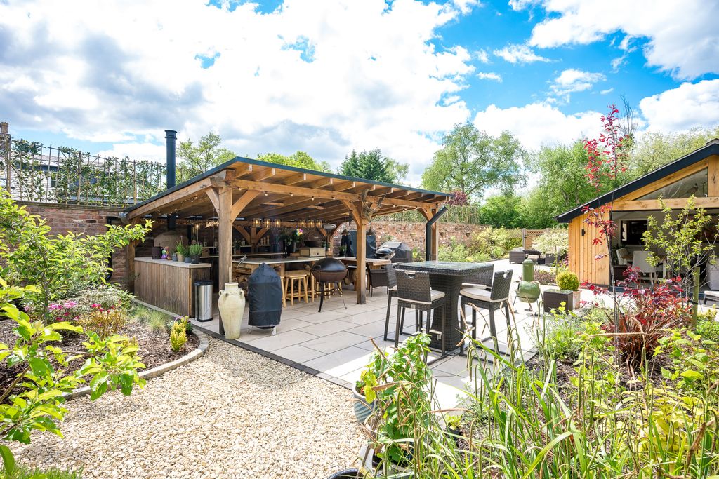 Additional image 47 of 5 bed bungalow for saleKnutsford Road, Alderley Edge, Cheshire SK9