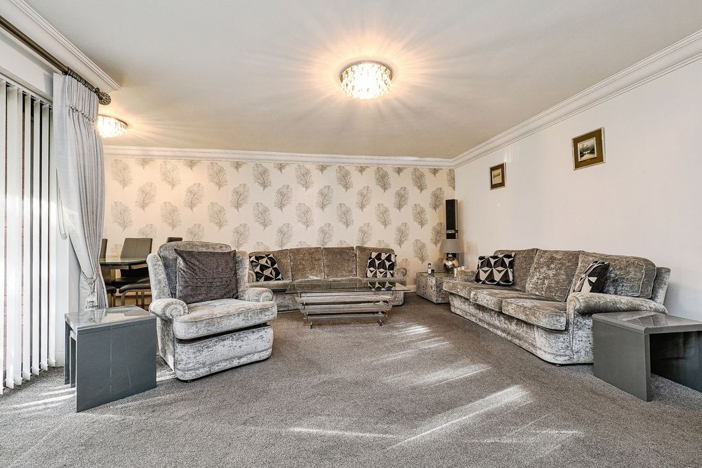 Additional image 17 of 2 bed flat for saleRidgemont Place, Parkstone Avenue, Hornchurch, Essex RM11